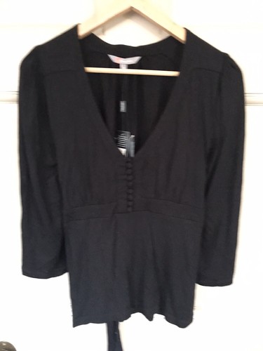 Gharani strok black neck - v,